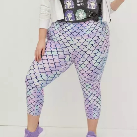 Torrid Plus Size Disney The Little Mermaid Hi-Rise Capri Legging - Ariel Scale - Picture 1 of 7